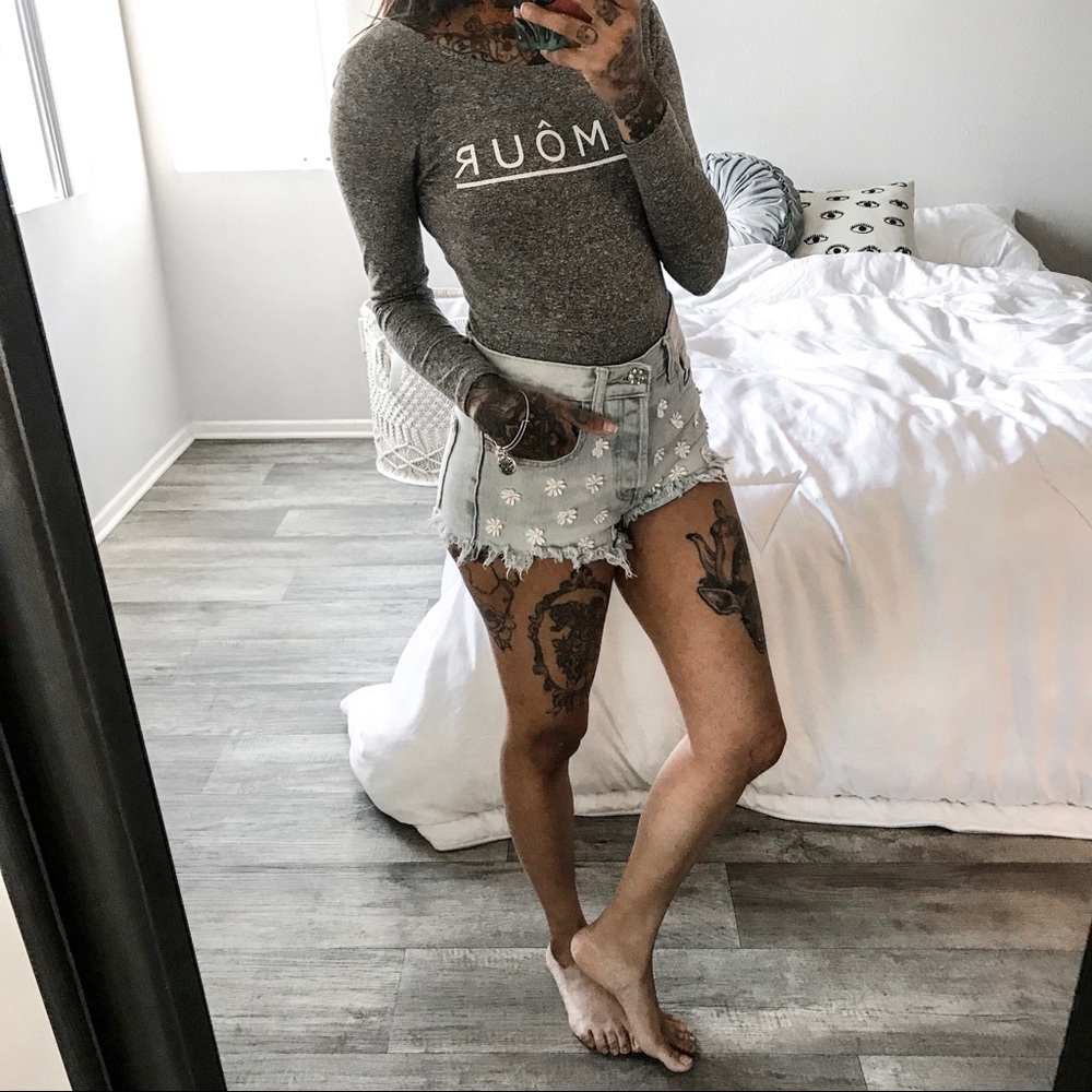 L’Amôur Gray Bodysuit